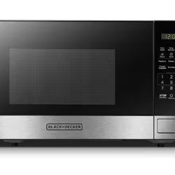 Black + Decker 0.9 cu. ft. 900 Watt Stainless Steel Microwave