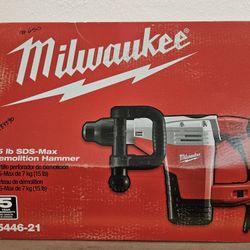 Milwaukee
SDS-MAX Demolition Hammer
125
