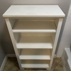 Simple white bookshelves Bookshelf