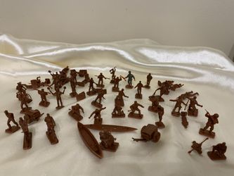 Plastic marines miniatures. Set of 82 pieces