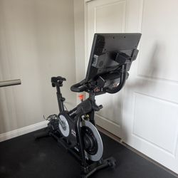 Nordic track S 22i Studio Cycle