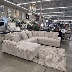 Beautiful Sectional With Pull Out Bed And Storage 