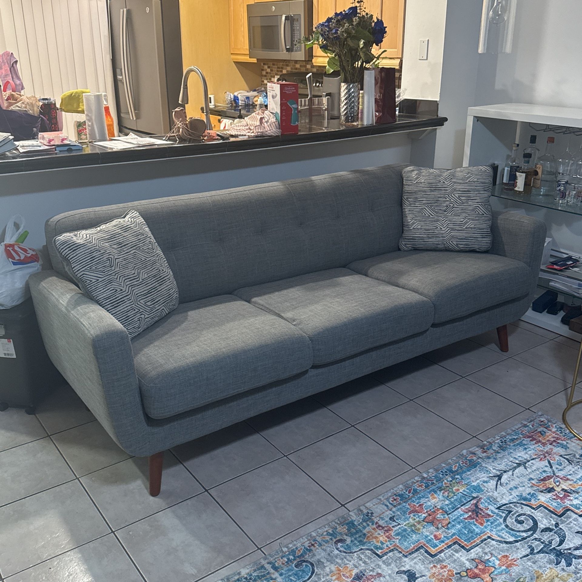 GREY COUCH LIKE NEW CONDITION
