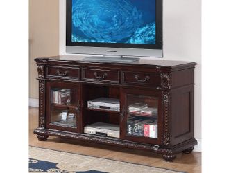 Anondale TV Stand in Cherry