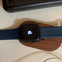 Apple Watch Series 7  41 MM