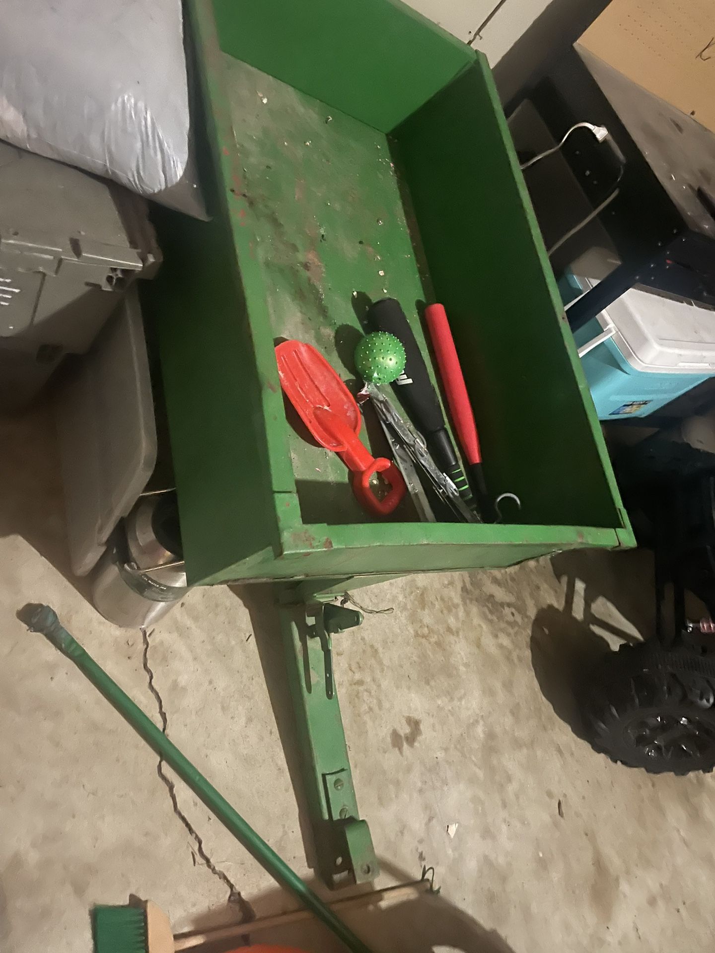 Tow-Behind Garden Tractor Dump Cart – Heavy Duty