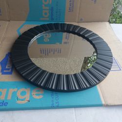 Round Mirror