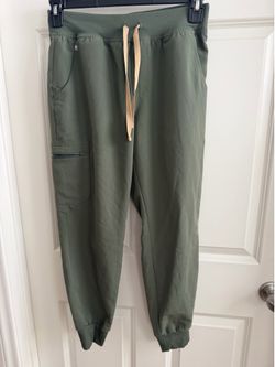 Figs Women’s Moss Zamora - Petite Jogger Scrub Pant Small