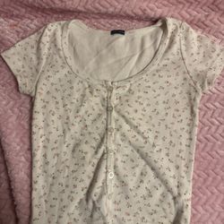 Brandy Melville shirt 