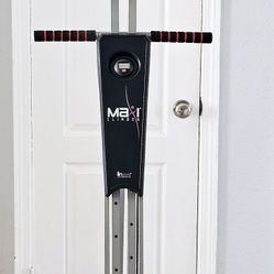 Cardio and strength at the same time: Simulates climbing a large ladder continuously, so it combines endurance, strength and heart rate elevation.
Hig