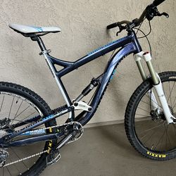 2016 diamondback  mission  mountain bike