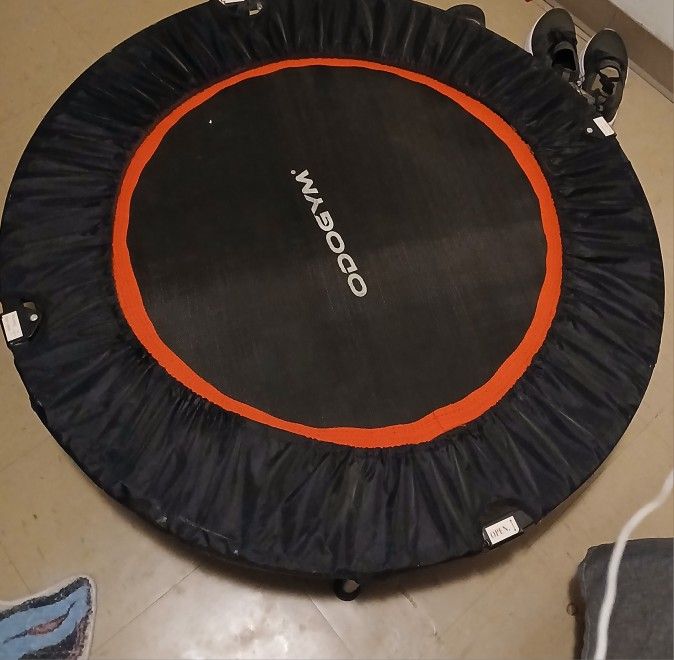 Rebounder Trampoline