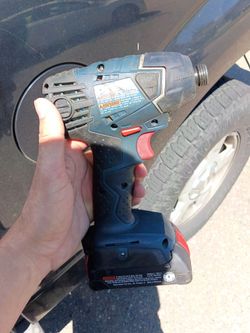 18v Bosch Drill Set with Battery & Charger