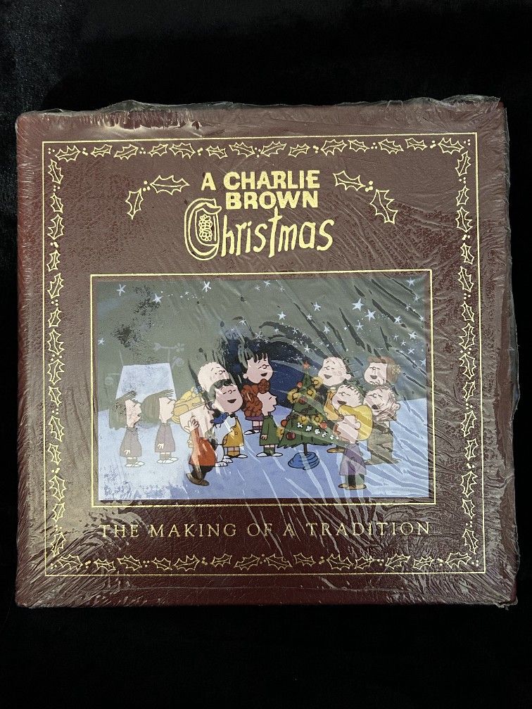 A CHARLIE BROWN CHRISTMAS THE MAKING OF A TRADITION LEATHER BOUND HC C. SCHULZ

 Up for sale is the rare 2000 leather-bound hardcover First edition of