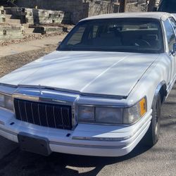 1991 Lincoln Town Car Limited 
