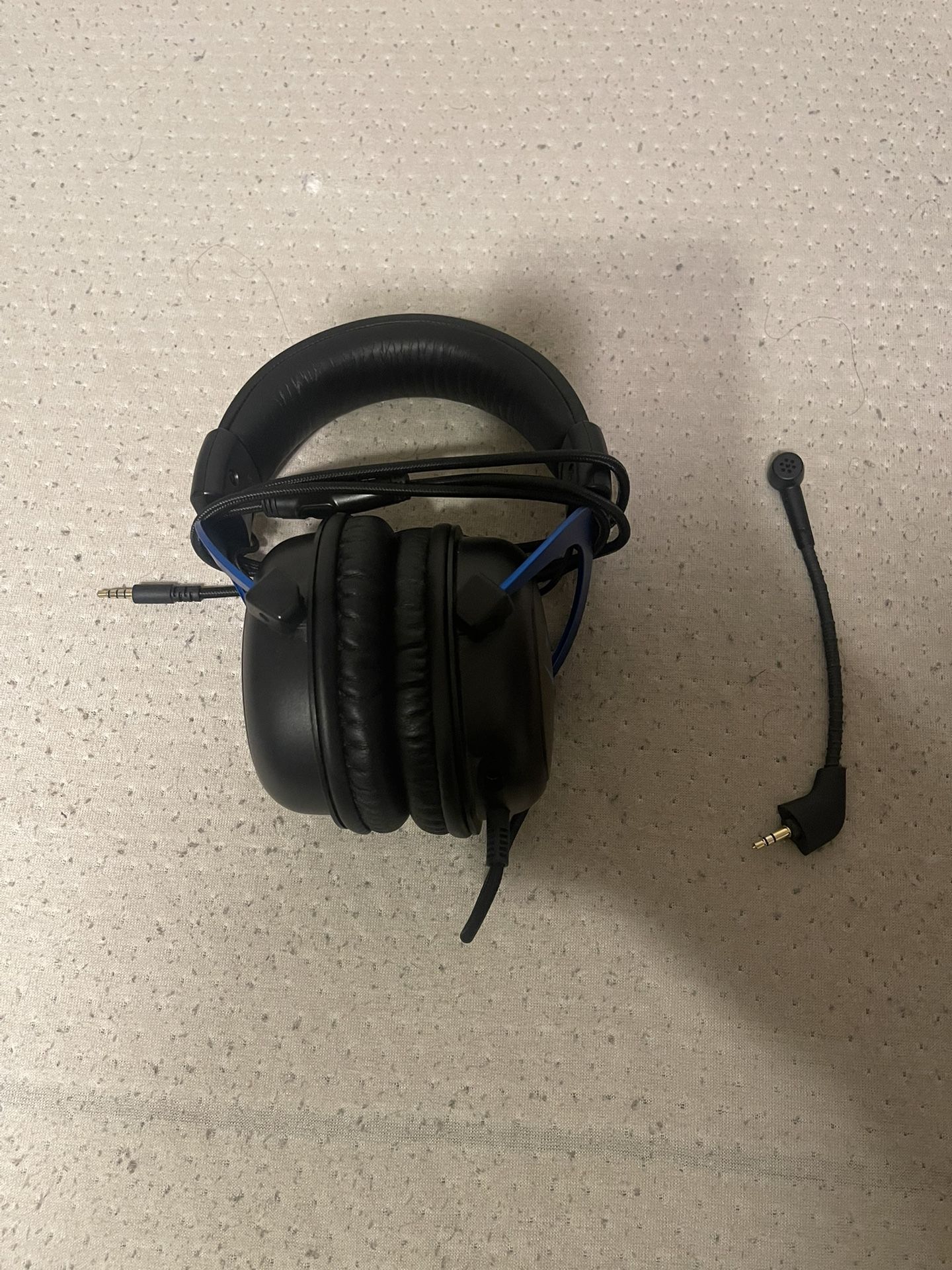 🎮 HyperX Cloud Gaming Mic (PS5/PS4 Compatible)