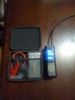 BRAND NEW 7000 AMP NACKEO JUMPSTARTER,  FANTIK S100 APEX CAR TIRE INFLATOR.