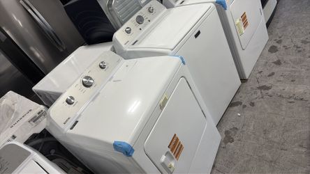 Maytag washer and electric dryer set
