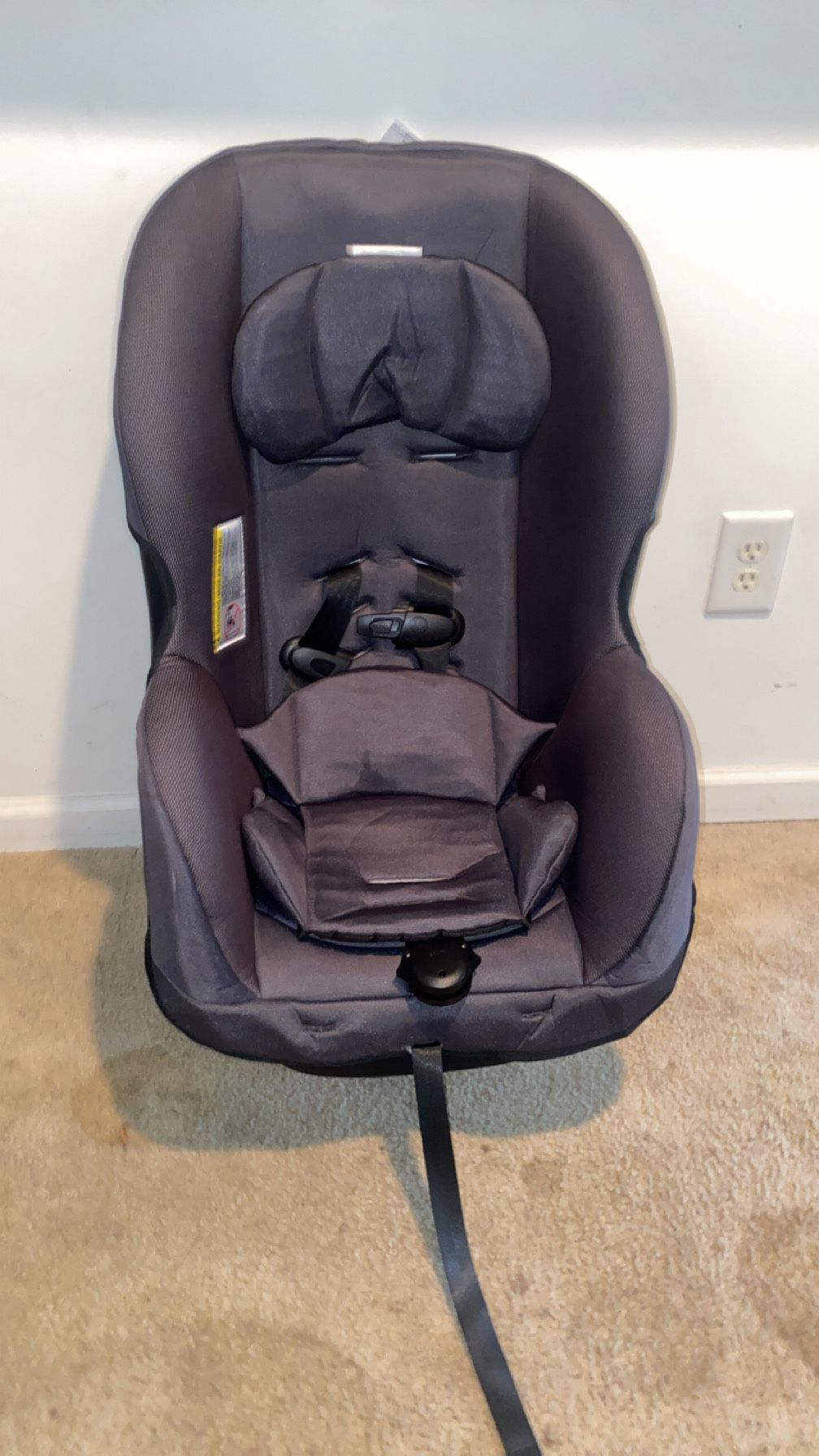 Car Seat (Rear facing/Front facing)