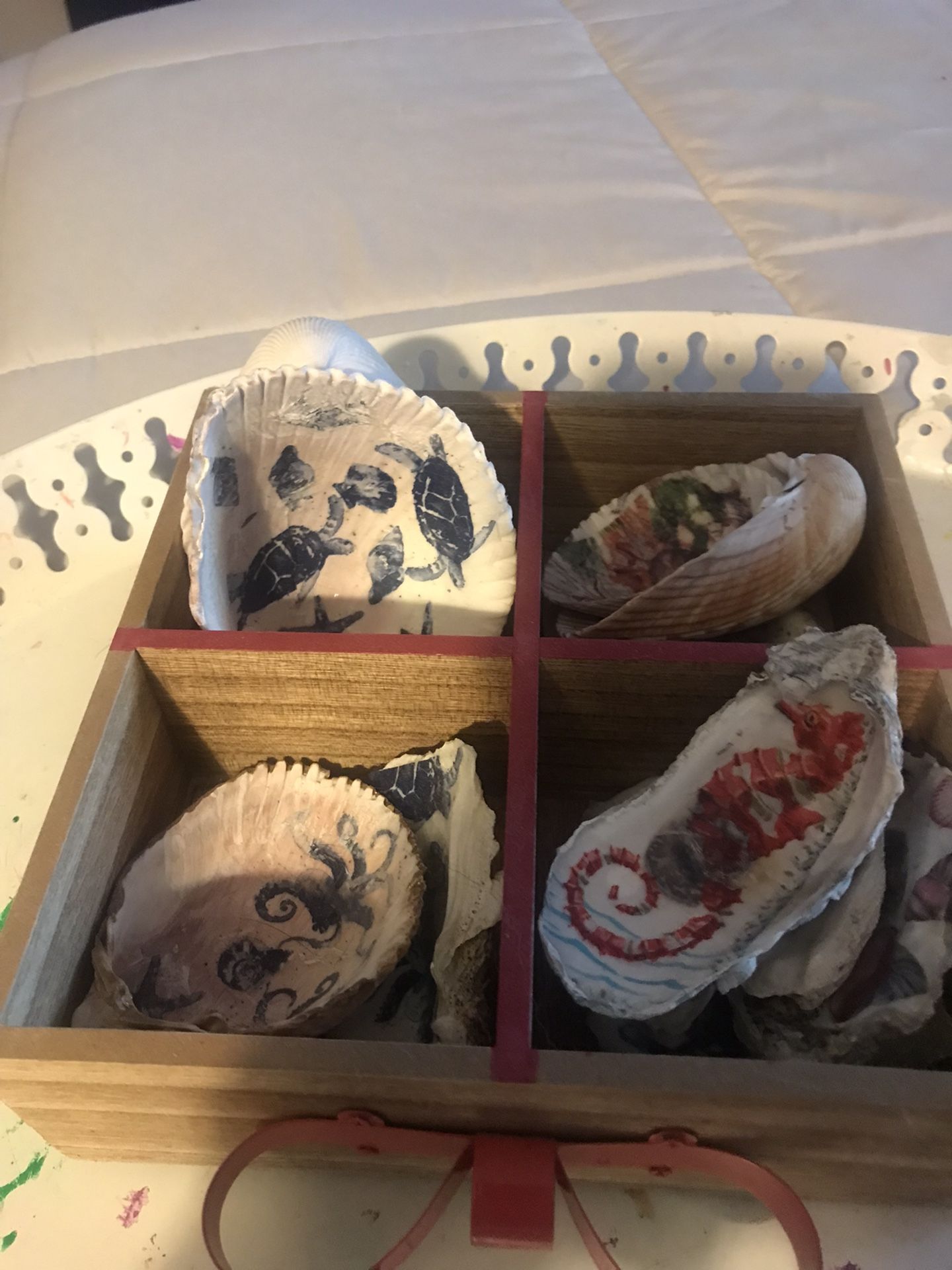 Decoupage Oyster And Seashells 