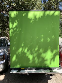 Projector Screen