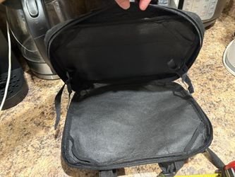 Laptop/Tablet/Portable DVD Player/Ipad Case Cover with Extra Pocket/Storage and Secure straps, light