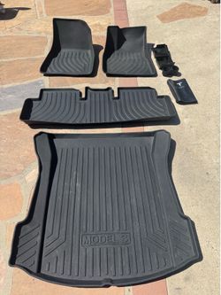 Tesla Model 3 All-Weather Floor Mats & Accessories – Excellent Condition