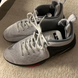 NIKE Size 7 Good Conditions 
