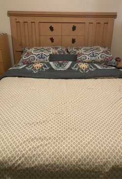 Queen bed set with side table and dresser
