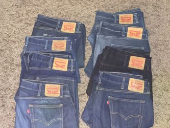 EUC: 8 Pairs Of Levi’s Men’s Jeans