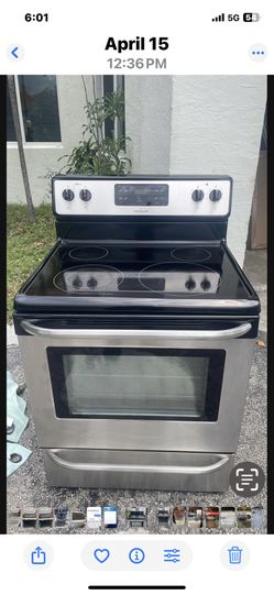 GE Stove Stainless Steel….. Estufa Electrica 