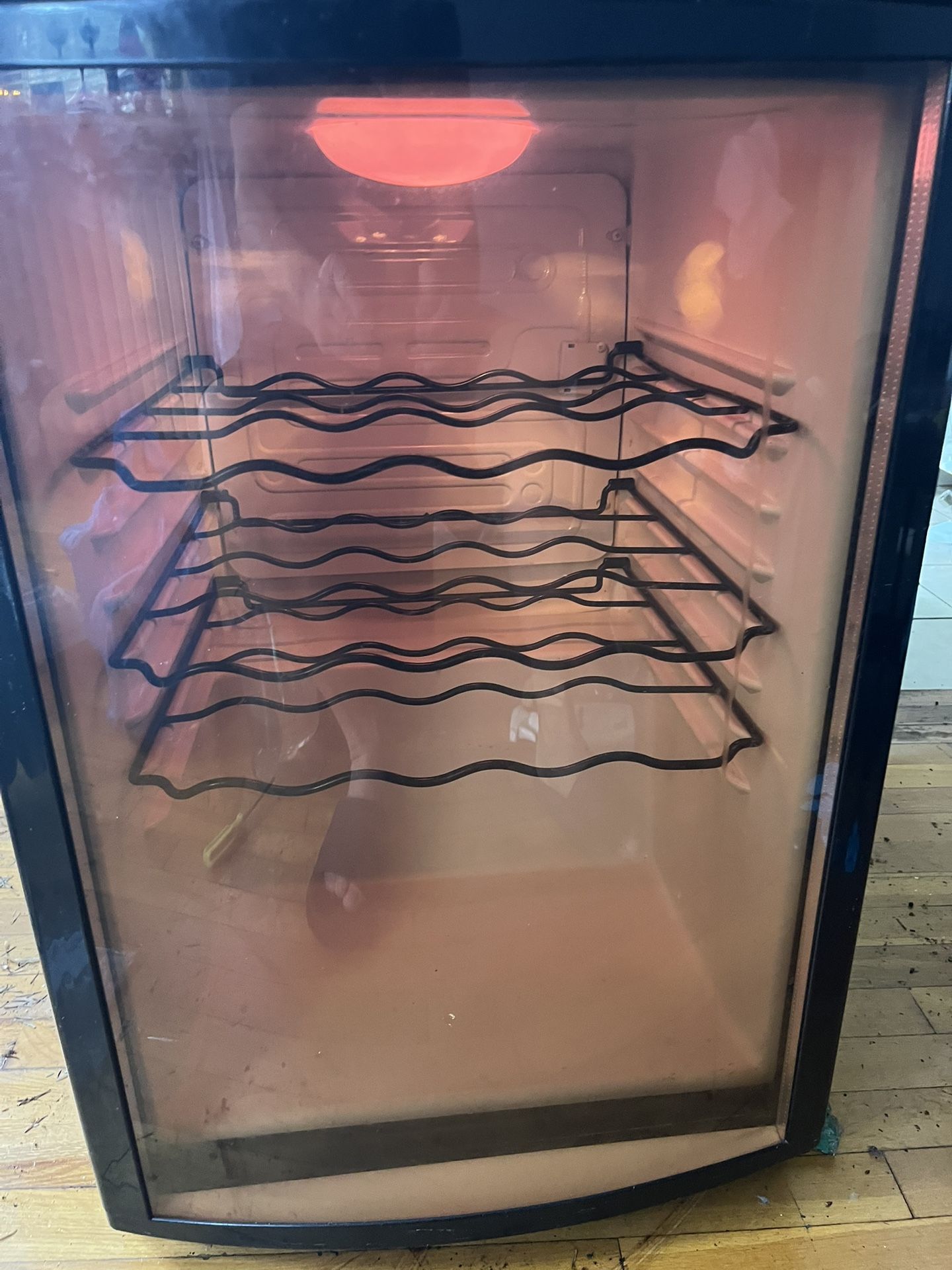 Haier Wine Vino Cooler Refresher Refrigerator