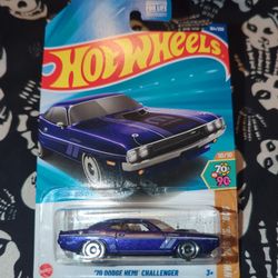 Hot Wheels 🔥 '70 DODGE HEMI CHALLENGER "70's VS 90's"