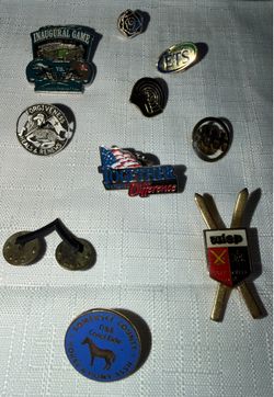 LOT OF ANGEL PINS & LAPEL PINS SOME VINTAGE