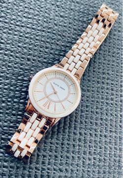 Ladies wrist watch