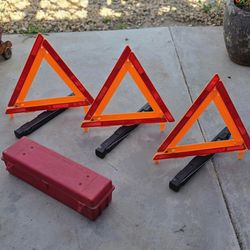 3 pack Grote Triangle Hazard Warning Emergency Kits Signal-Stat, Cortina
