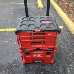Milwaukee PACKOUT Rolling Toolbox 