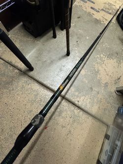 Phenix Maxim 7’11” Hvy 15-30 casting fishing rod.