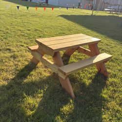 Custom Heavy Duty Kids Picnic Table 