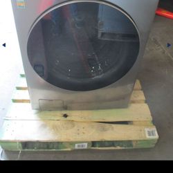 LG 4.5 cu. ft. Smart Front Load Washer with TurboWash® 360°, Built-In Intelligence and ezDispense