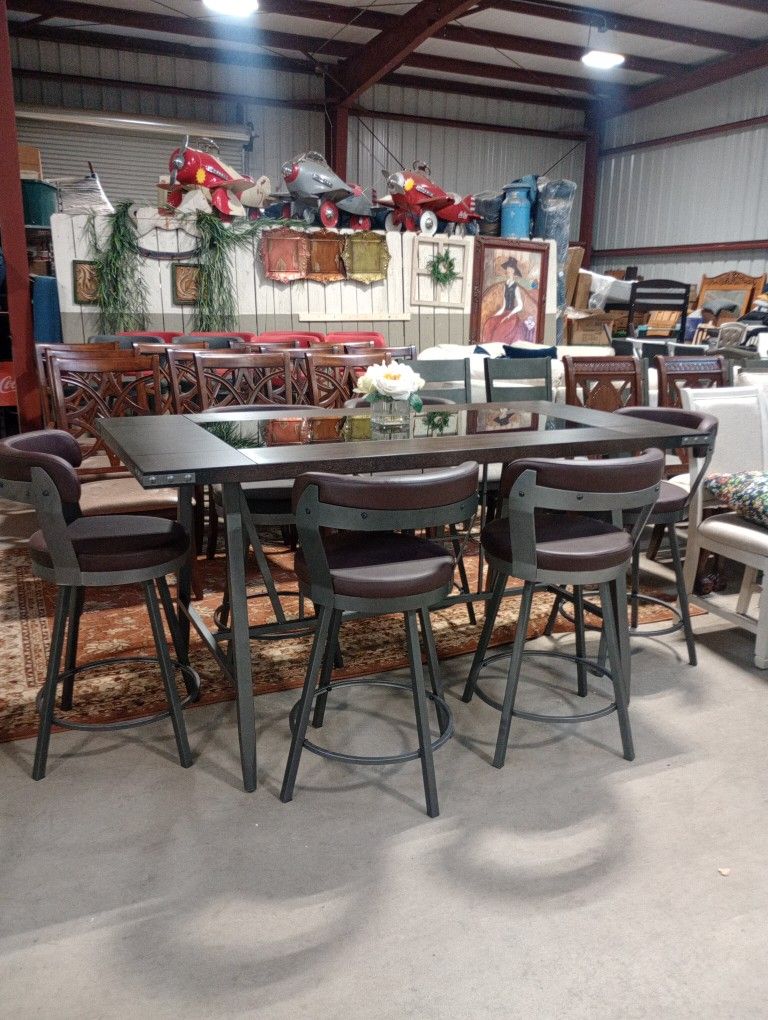 Dining Table Sets. /. Comedores