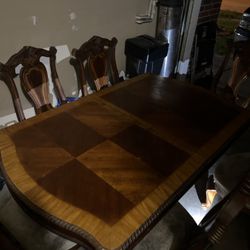 High Quality Luxury Solid Wood Table Set