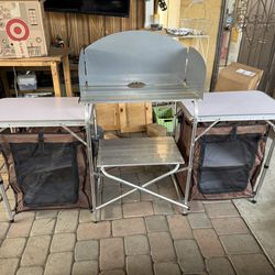Camping kitchen setup