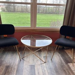 Coffee Table & Chairs