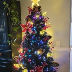 New In Box 6 Ft Pre Lit Artificial Christmas Tree W/ LED & Fiberoptic Lights &  Star Top Indoor Outdoor Arbol De Navidad Con Luces Multi Color Lights 