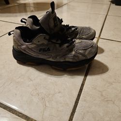Fila Shoes 9.5