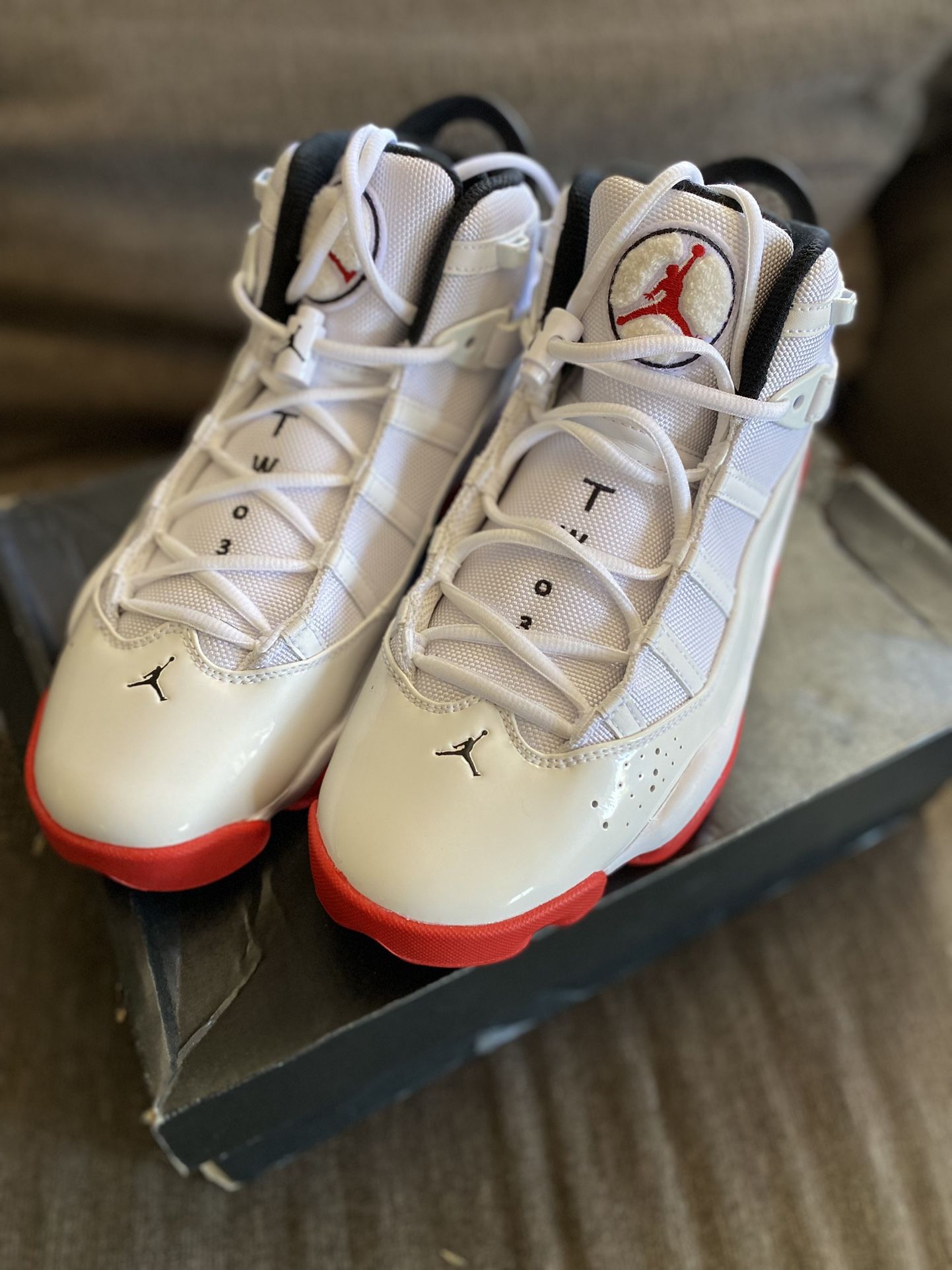 JORDAN 6 RINGS WHITE/UNIVERSITY RED-BLACK