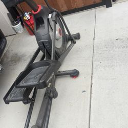 Scwinn 470 Elliptical