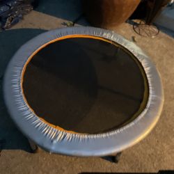 A Good Trampoline 36 Diameter, In Very Good Conditions (NO SHIPPING)