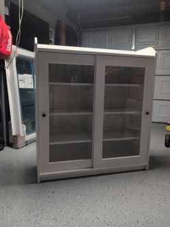 Glass cabinet good condition